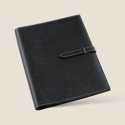 ブラック