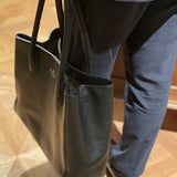 [Shrink leather]<br>tuti tote bag<br>color: black