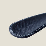 [French calf] <br>shoehorn<br>color: black