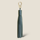 [Shrink leather]<br>Medali Ontassel Keychain<br>Color: Dark green