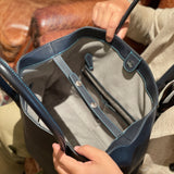[シュリンクレザー]<br>トゥティトートバッグ<br>color：ネイビー