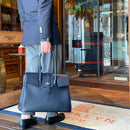 [Shrink leather]<br>Voyage L bag<br>color: Navy