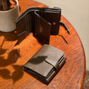 [French calf] <br>Hook -up wallet<br> color: Dark brown
