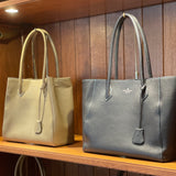 [シュリンクレザー]<br>トゥティトートバッグ<br>color：ネイビー
