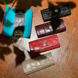[Croc pattern leather] <br>triple key case<br>color: black