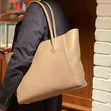 [Shrink leather]<br>tuti tote bag<br>color: taupe