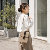 [シュリンクレザー×クロコパターンレザー]<br>ヴォヤージュショルダー<br>color：トープ