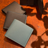 [French calf]<br>international wallet<br>color: black