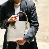 [Shrink leather] <br>round shoulders<br>color: taupe