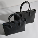 [French calf] <br>Royal M tote bag<br>Color: Navy x Turquoise stitch x Interior turquoise<br>[Scheduled to arrive in early August]
