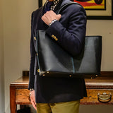 [French calf] <br>Royal M tote bag<br>Color: Navy x Turquoise stitch x Interior turquoise<br>[Scheduled to arrive in early August]