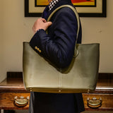 [French calf] <br>Royal M tote bag<br>color: taupe