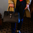 [Shrink leather]<br>Voyage M bag<br>color: Navy