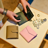 [フレンチカーフ] <br>ホックアップウォレット<br>color：トープ