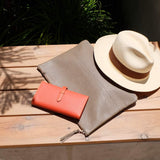 [French calf] <br>clutch bag<br>color: taupe<br>[Made to order]