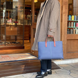 [フレンチカーフ] <br>ベルシー トートバッグ<br>color：インクブルー×レッド<br>【ご予約受付中：お届け目安３ヶ月程】