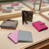 [French calf] <br>hookup wallet<br> color: dark brown