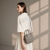 [Shrink leather]<br>postman mini shoulder<br>color: ethane gray