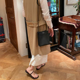 [French calf]<br>Box sacoche L<br>color: black