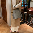 [Shrink leather] <br>Round shoulder<br>Color: etangle