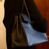[シュリンクレザー×クロコパターンレザー]<br>ヴォヤージュLバッグ<br>color：ネイビー