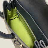 [Shrink leather x croco pattern leather]<br>Voyage M bag<br>color: navy