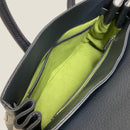 [Shrink leather]<br>Voyage M bag<br>color: Navy