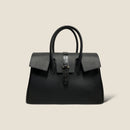 [シュリンクレザー×クロコパターンレザー]<br>ヴォヤージュMバッグ<br>color：ブラック<br>【５月下旬入荷予定】