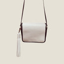 [Shrink leather]<br>Medali Ontassel Keychain<br>color: Silver gray