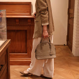 [Shrink leather] <br>round shoulders<br>color: taupe