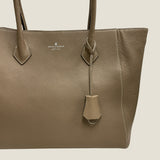[Shrink leather]<br>tuti tote bag<br>color: taupe