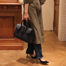 [Shrink leather]<br>Voyage M bag<br>color: Navy