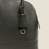 [Shrink leather] <br>round shoulders<br>color: black