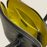 [Shrink leather] <br>round shoulders<br>color: black