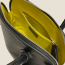 [Shrink leather] <br>Round shoulder<br>color: Black