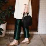 [Shrink leather]<br>postman mini shoulder<br>color: black
