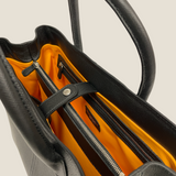 [French calf] <br>gusset tote bag<br>color: black