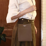 [French calf]<br>Box sacoche L<br>color: taupe