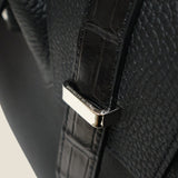 [Taurillon Lagoon x Crocodile]<br>Voyage M bag<br>color: black