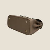 [Taurillon Lagoon x Crocodile]<br>Voyage M bag<br>color: taupe x dark brown