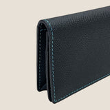 [フレンチカーフ] <br>通しマチカードケース<br>color：ネイビー