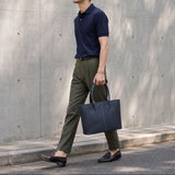 [French calf] <br>Royal M tote bag<br>Color: Navy x Turquoise stitch x Interior turquoise<br>[Scheduled to arrive in early August]