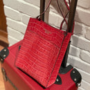 [クロコパターン]<br>ボックスサコッシュL<br>color：レッド