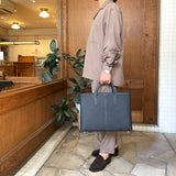 [French calf] <br>Bercy tote bag<br>color: navy<br>[Scheduled to arrive in early August]