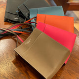 [French calf]<br>Box sacoche L<br>color: black
