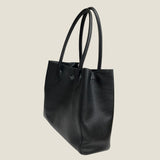 [Shrink leather]<br>tuti tote bag<br>color: black