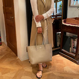[Shrink leather]<br>tuti tote bag<br>color: taupe