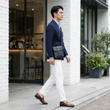 [Shrink leather x croco pattern leather]<br>voyage shoulder<br>color: black
