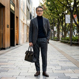 [Shrink leather]<br>Voyage M bag<br>color: black