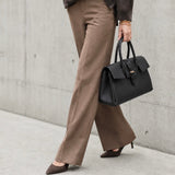 [Shrink leather]<br>Voyage M bag<br>color: black